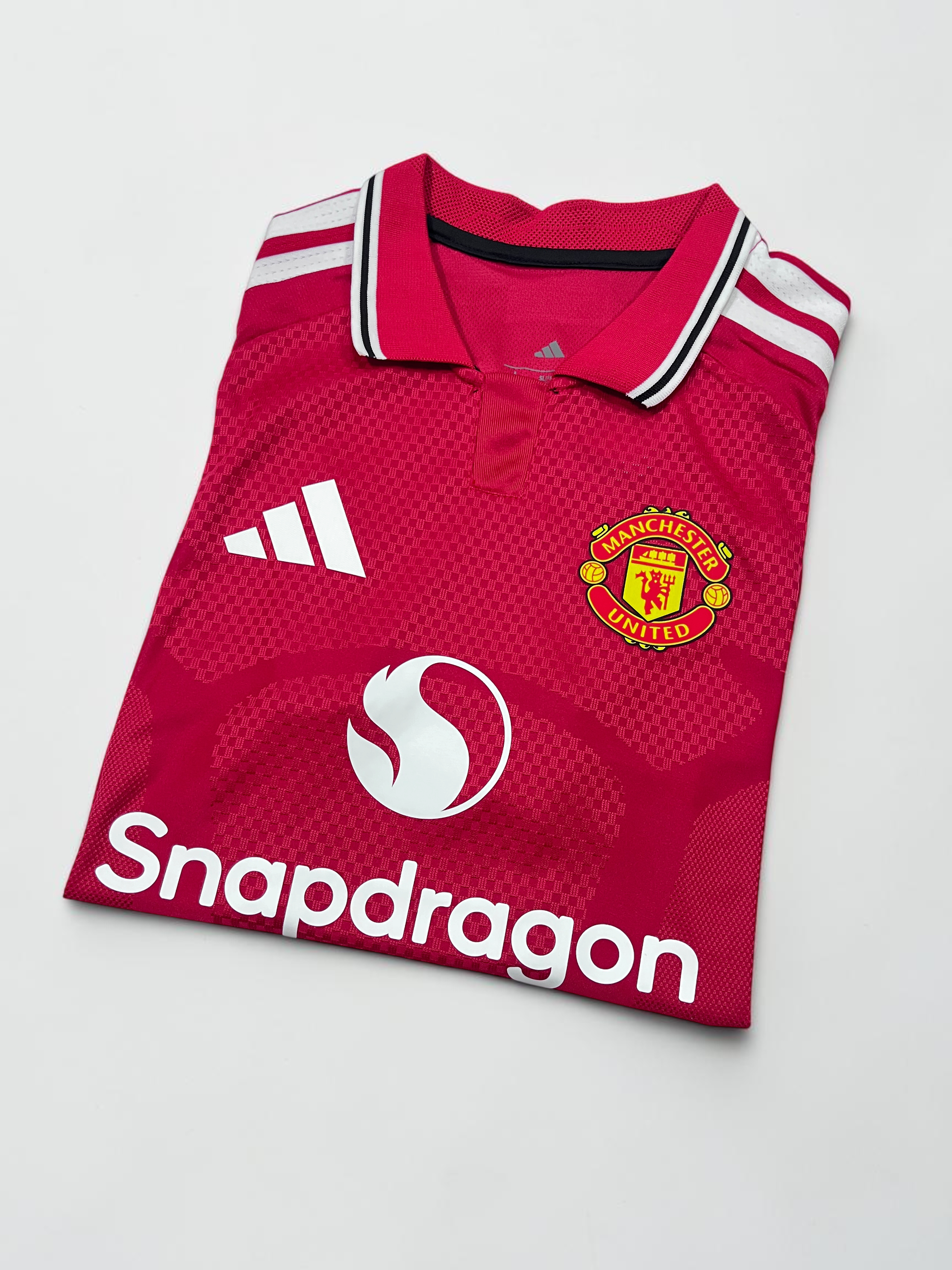 Manchester United 26/27 - Local