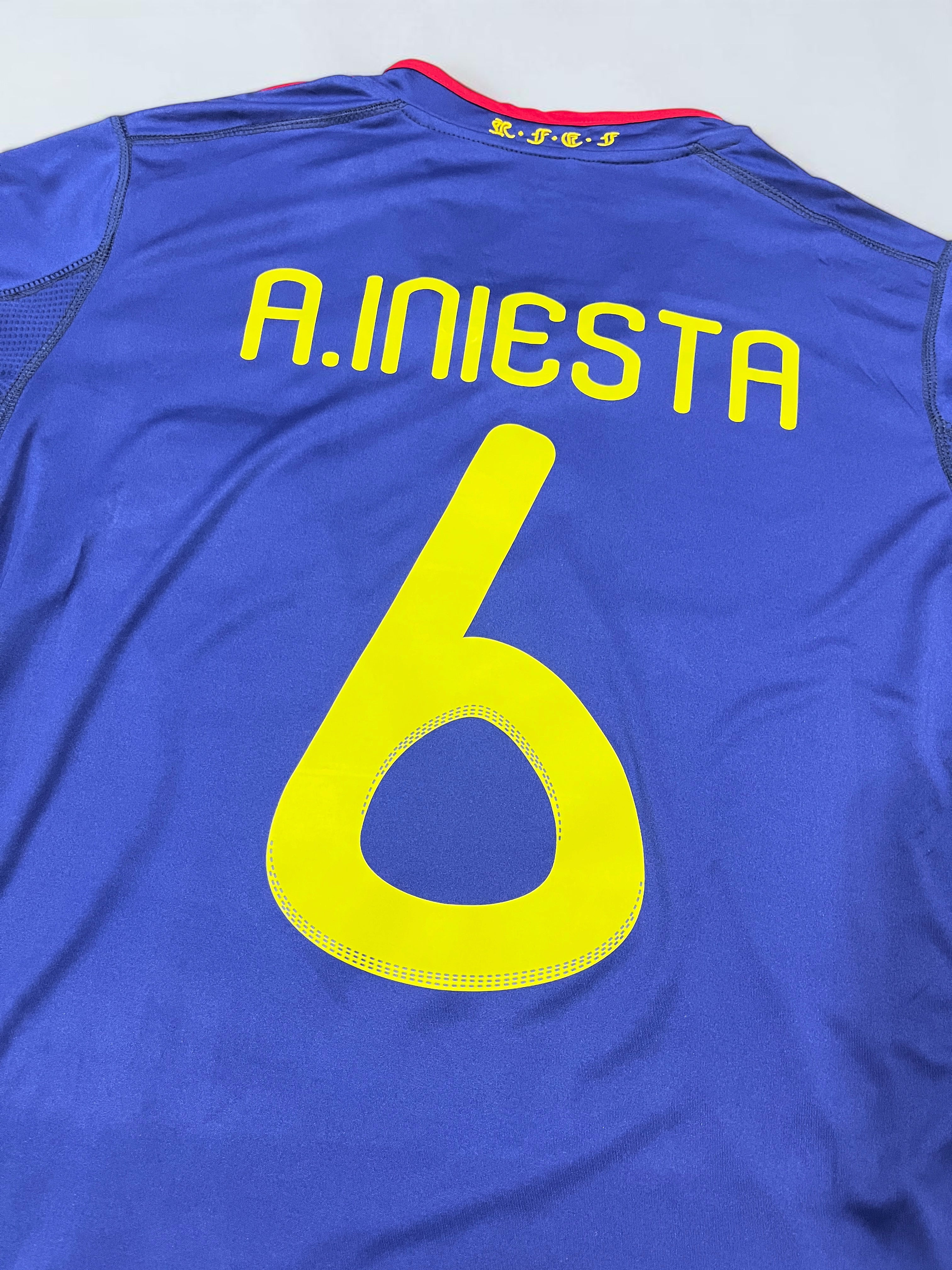 España 2010/ Iniesta #6- Retro