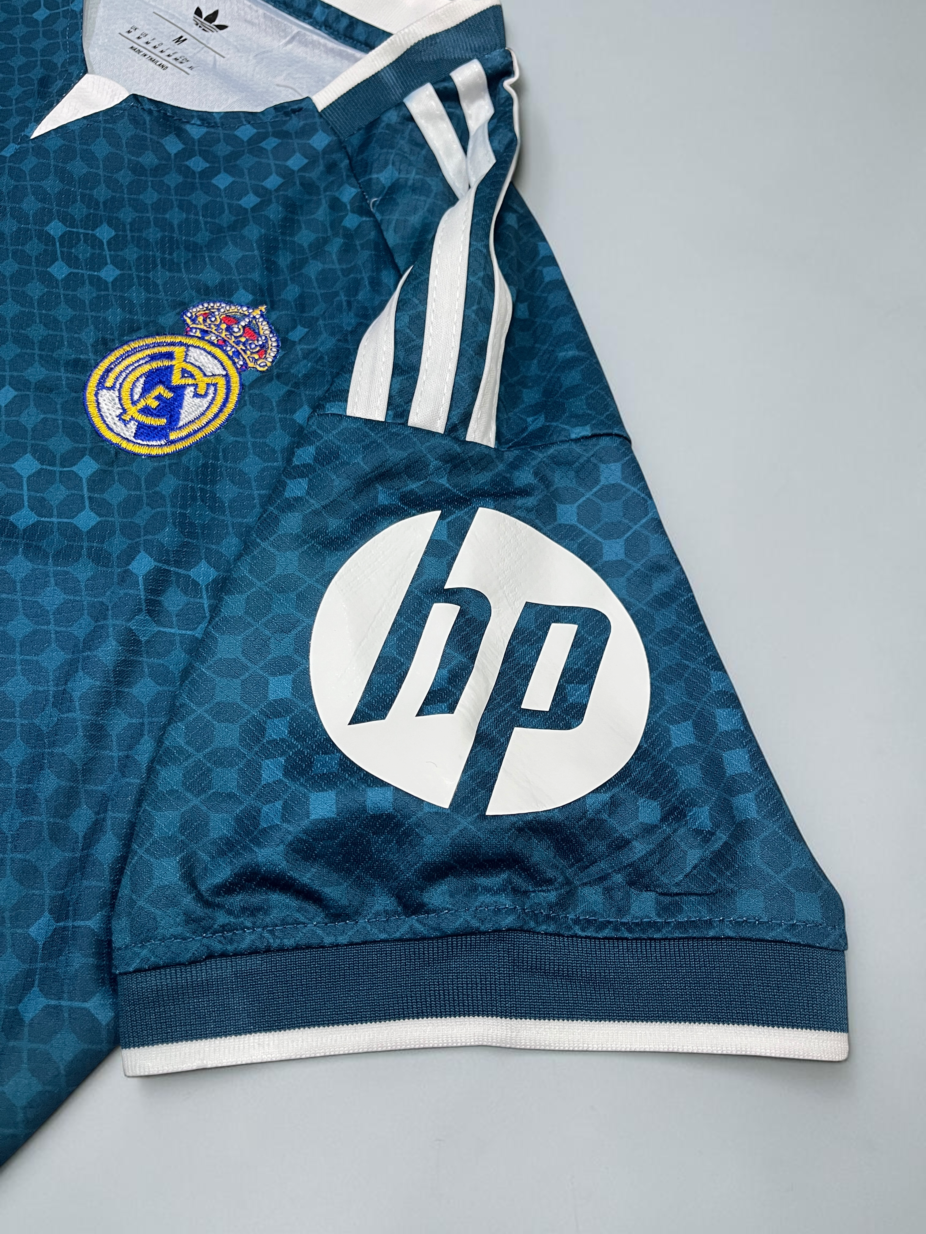 Real Madrid Visitante 26/27 Versión Fan